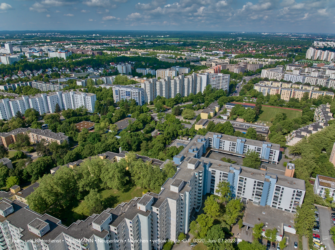 07.06.2023 - Annette-Kolb-Anger, Perlach Stift und Aufstockung in der Kafkastraße in Neuperlach
